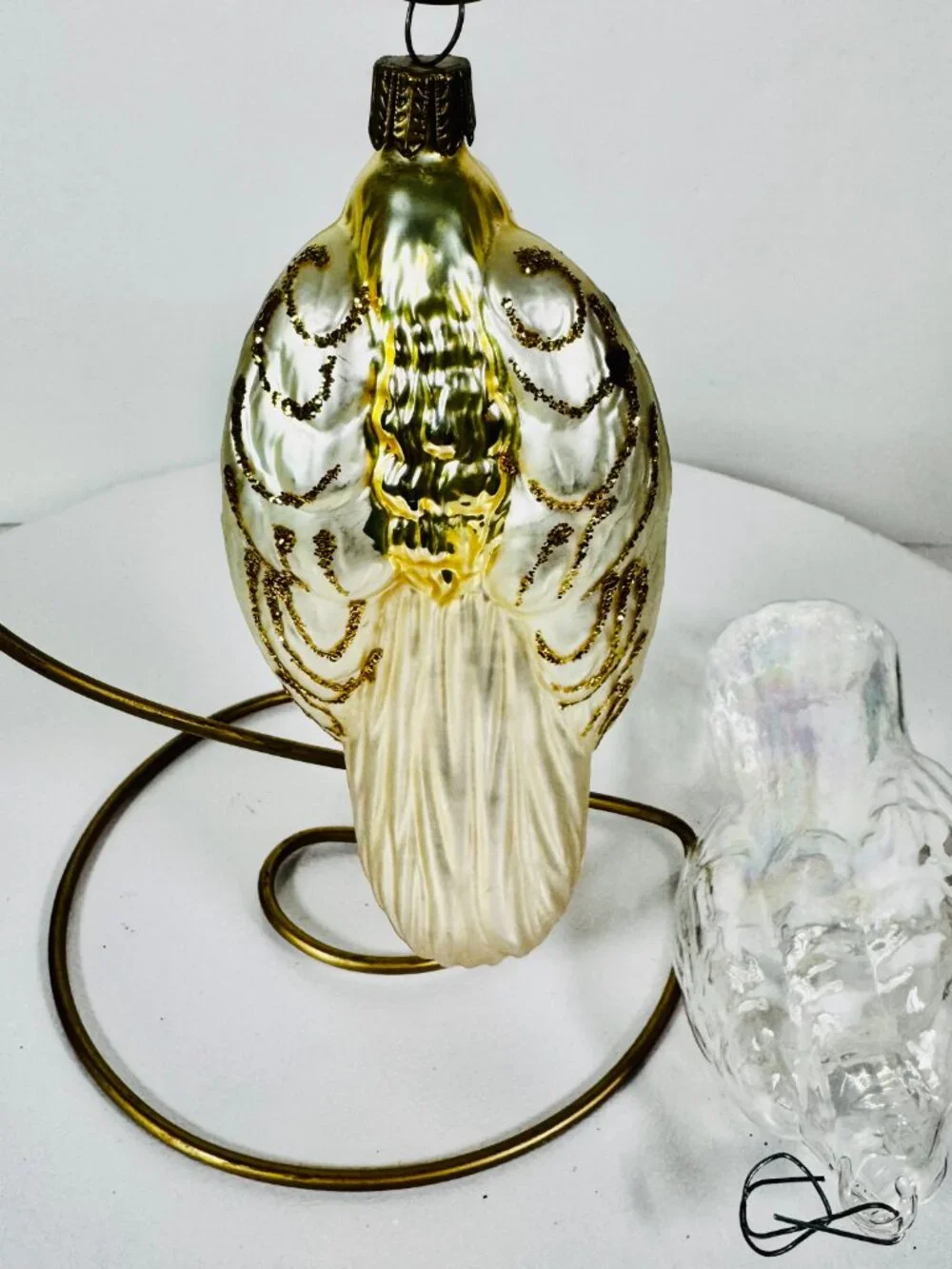 2 Whitehurts Blown Glass 5.5